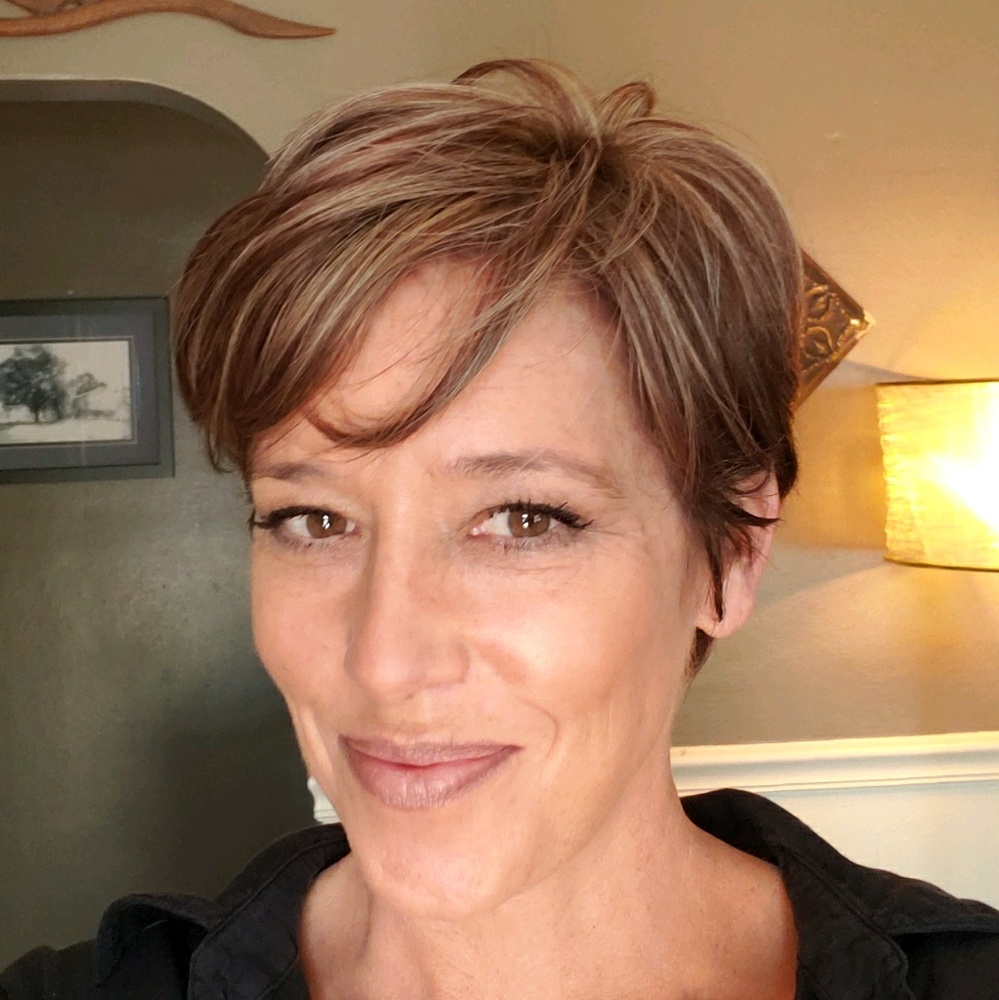 Meet your Posher, Stacy